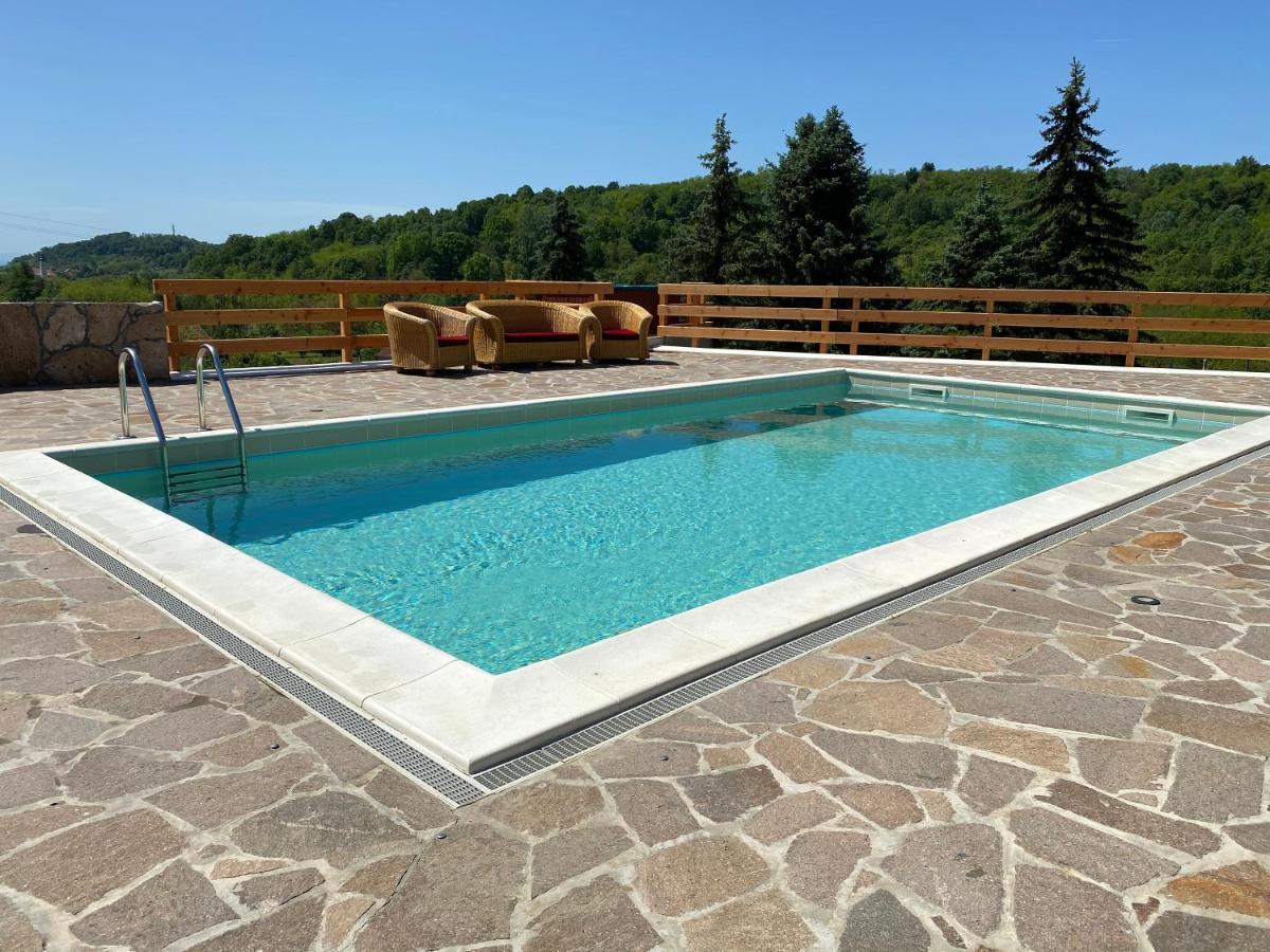 Le Ranch Apartment Cernik  Luaran gambar