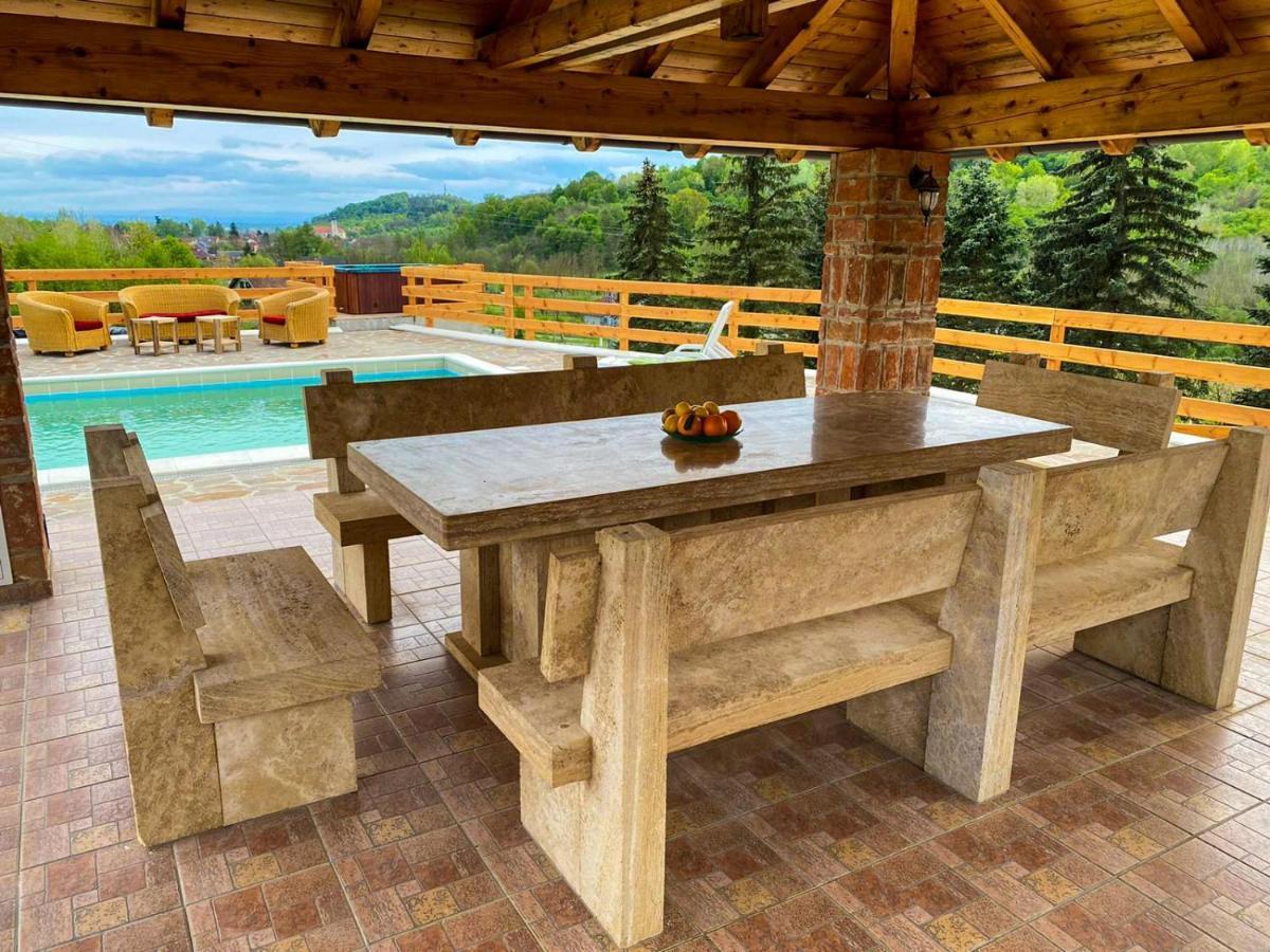 Le Ranch Apartment Cernik  Luaran gambar