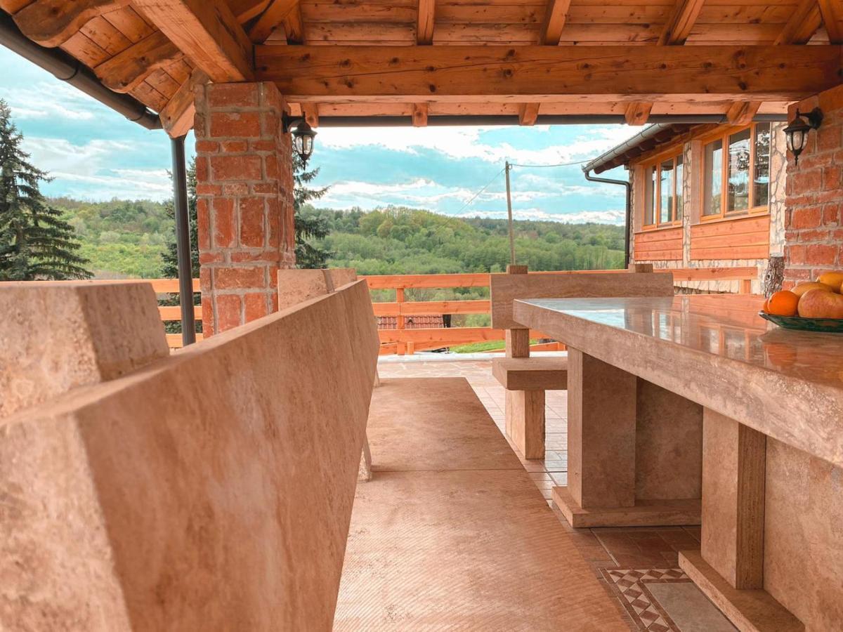 Le Ranch Apartment Cernik  Luaran gambar